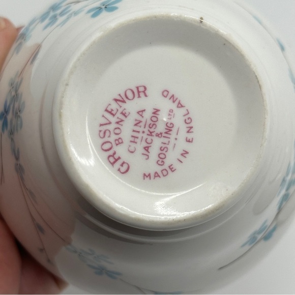 Jackson and Gosling Grosvenor Bone China Blue Floral Tea Cup and Saucer Set - Picture 8 of 10